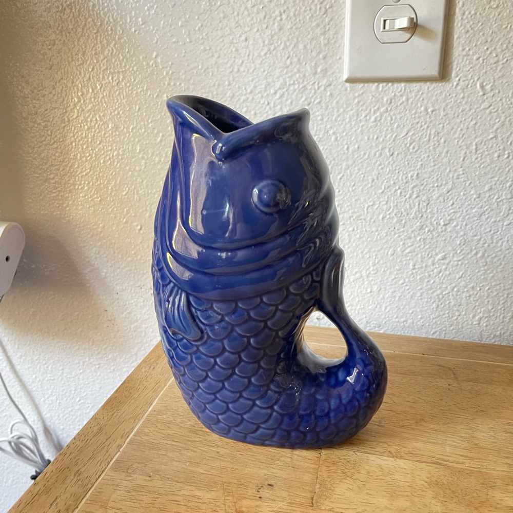 Gluggle jug dark blue